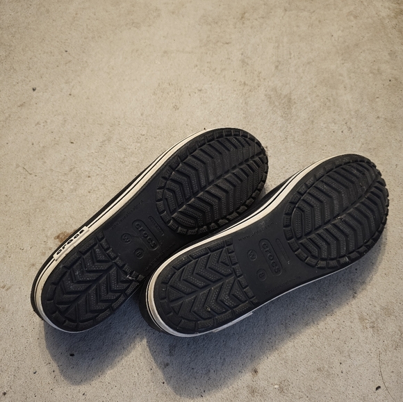 Womens Crocs - Picture 3 of 3